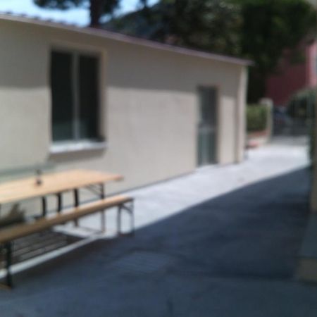 Nina Casa Vacanze Finale Ligure Luaran gambar