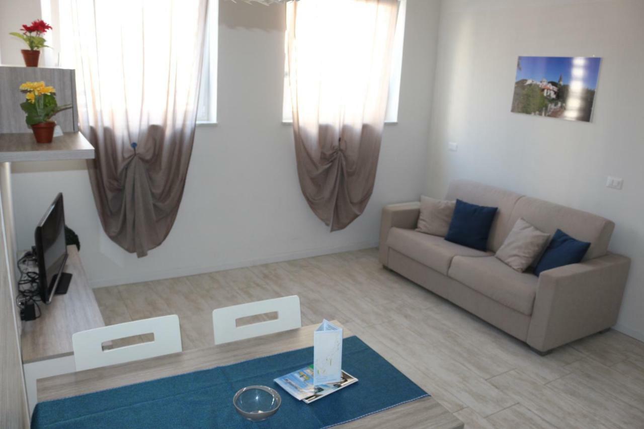 Nina Casa Vacanze Finale Ligure Luaran gambar